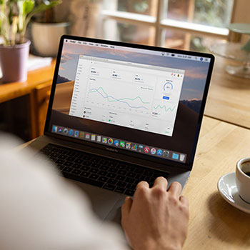 娱乐吃瓜酱发疯式学习,娱乐吃瓜酱的自律蜕变之旅